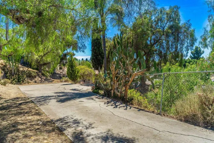 6729 Broadway, San Diego, California 92114