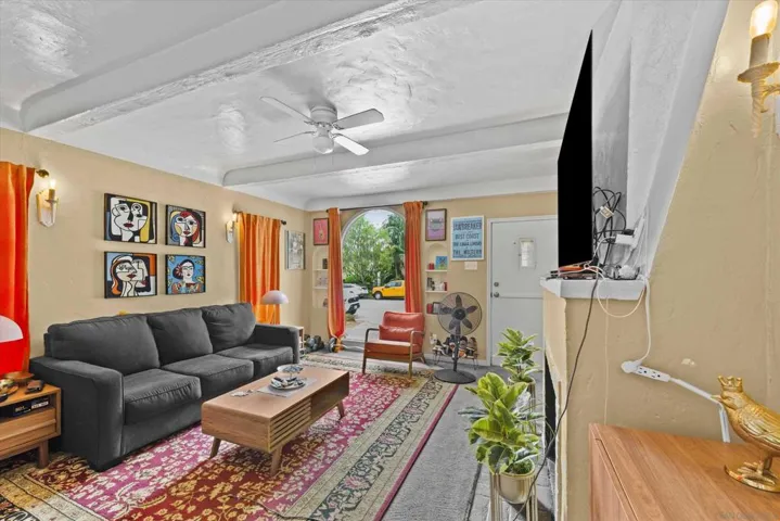 3562 Orange Ave, Long Beach, California 90807