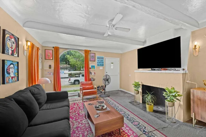 3562 Orange Ave, Long Beach, California 90807