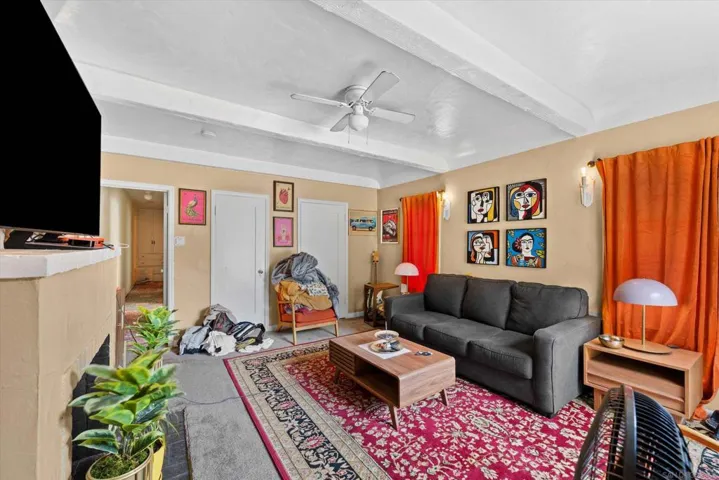 3562 Orange Ave, Long Beach, California 90807