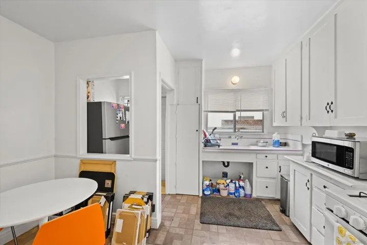 3562 Orange Ave, Long Beach, California 90807
