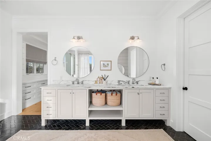 460 Santa Ana Avenue, Newport Beach, California 92663