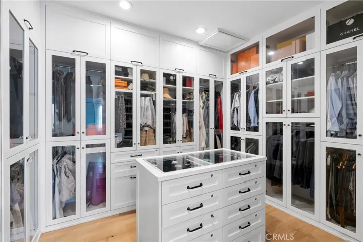 460 Santa Ana Avenue, Newport Beach, California 92663