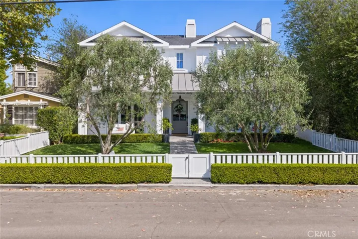 460 Santa Ana Avenue, Newport Beach, California 92663