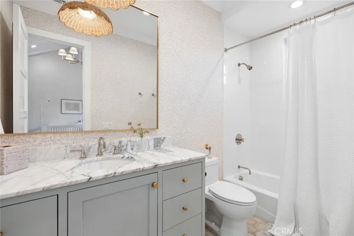 460 Santa Ana Avenue, Newport Beach, California 92663