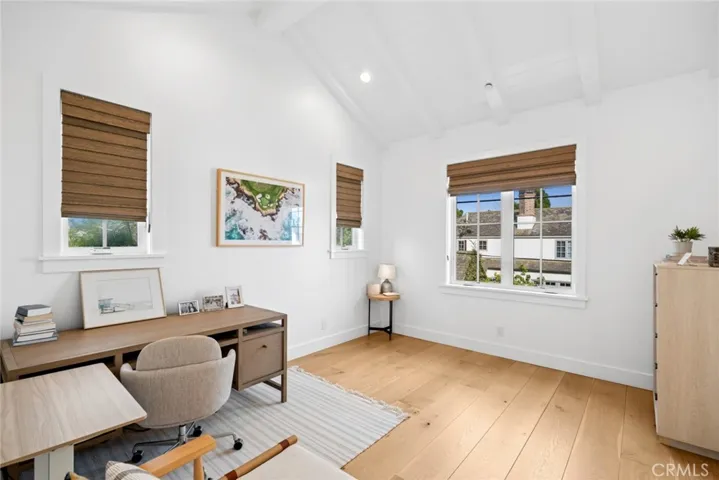 460 Santa Ana Avenue, Newport Beach, California 92663