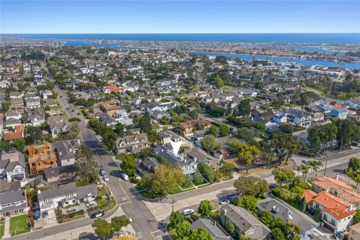 460 Santa Ana Avenue, Newport Beach, California 92663