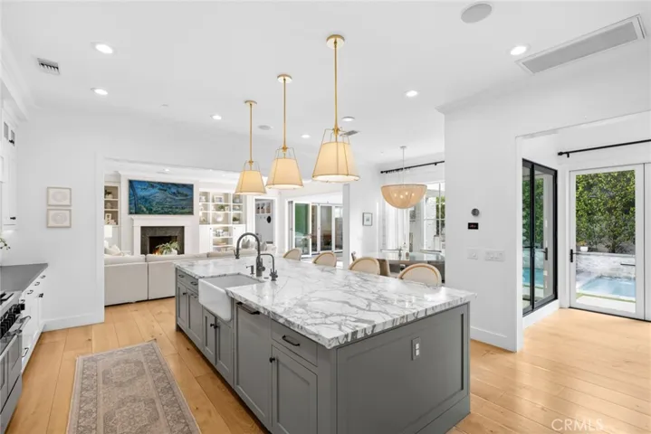 460 Santa Ana Avenue, Newport Beach, California 92663