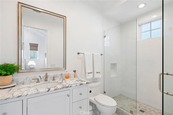 460 Santa Ana Avenue, Newport Beach, California 92663