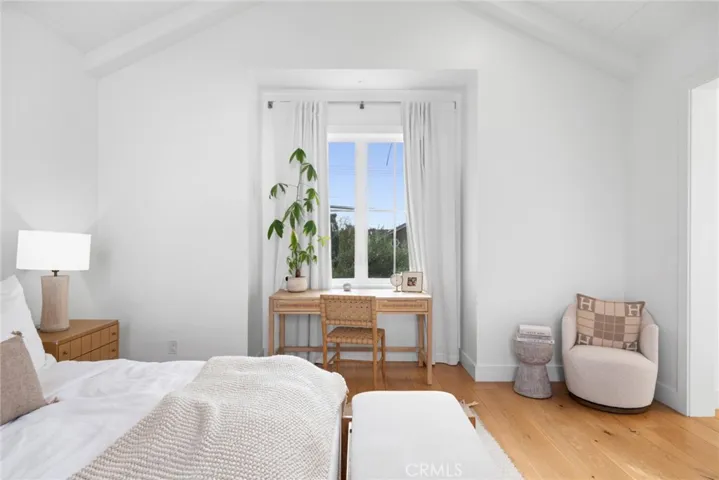 460 Santa Ana Avenue, Newport Beach, California 92663