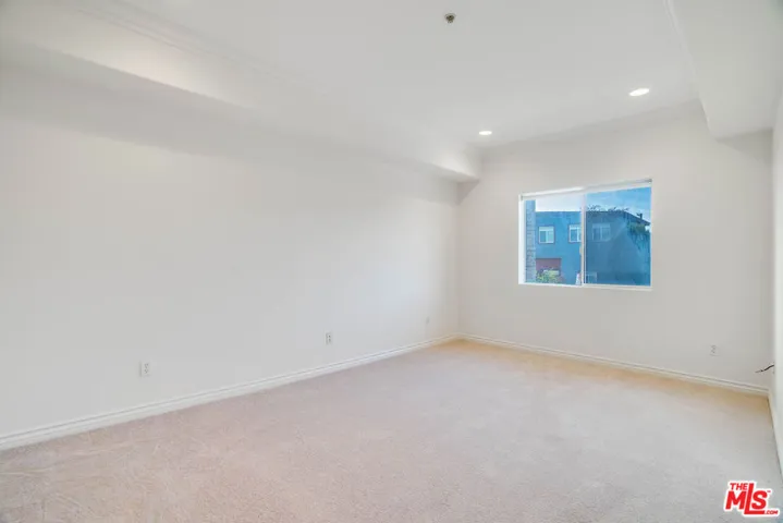 3328 Oakhurst Avenue 110, Los Angeles, California 90034