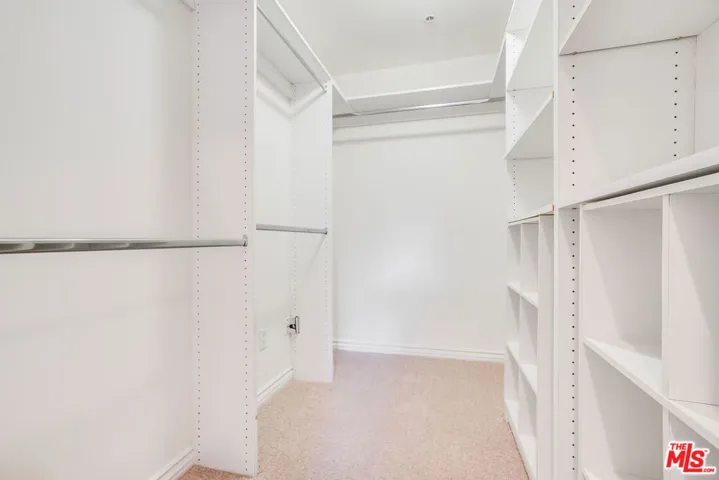 3328 Oakhurst Avenue 110, Los Angeles, California 90034