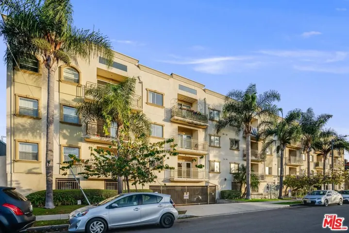 3328 Oakhurst Avenue 110, Los Angeles, California 90034