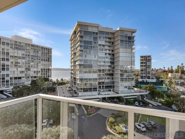 1770 Avenida Del Mundo 608, Coronado, California 92118