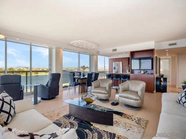 1770 Avenida Del Mundo 608, Coronado, California 92118