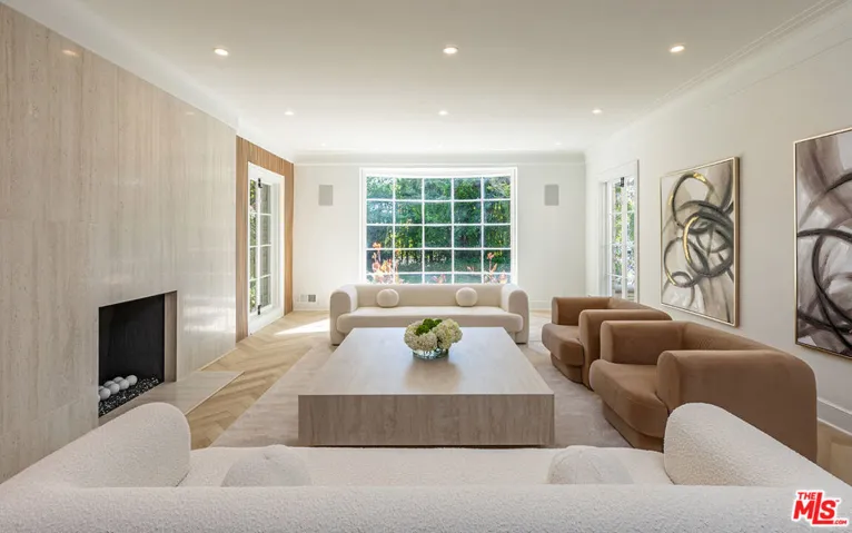 702 N Beverly Drive, Beverly Hills, California 90210