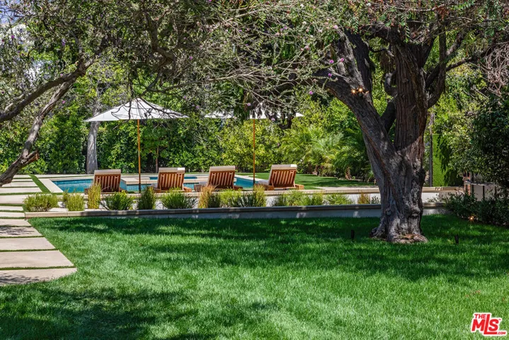 702 N Beverly Drive, Beverly Hills, California 90210