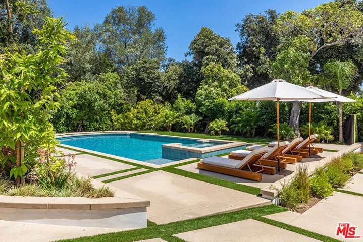 702 N Beverly Drive, Beverly Hills, California 90210