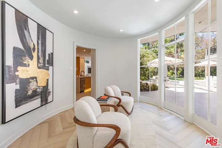 702 N Beverly Drive, Beverly Hills, California 90210