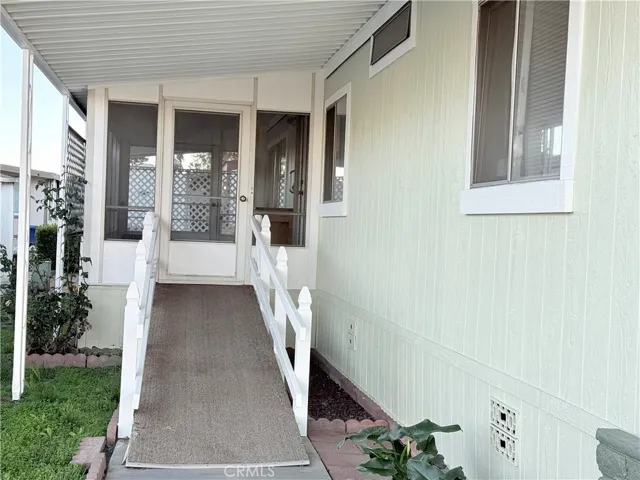 1456 Philadelphia 427, Ontario, California 91761