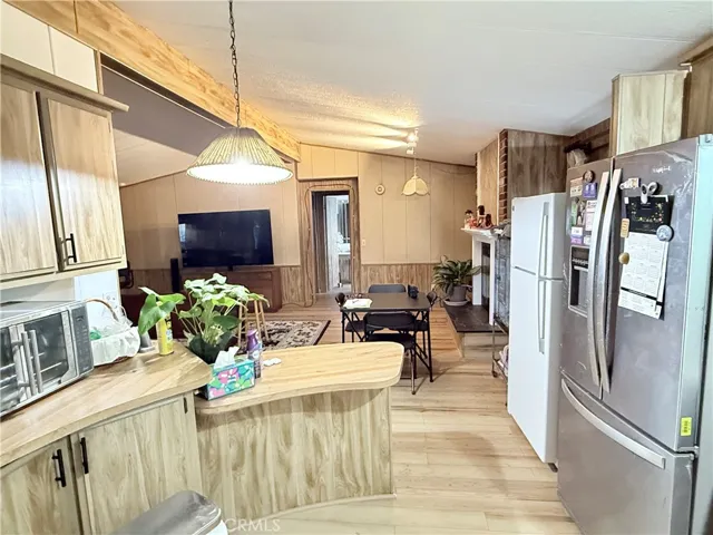 1456 Philadelphia 427, Ontario, California 91761