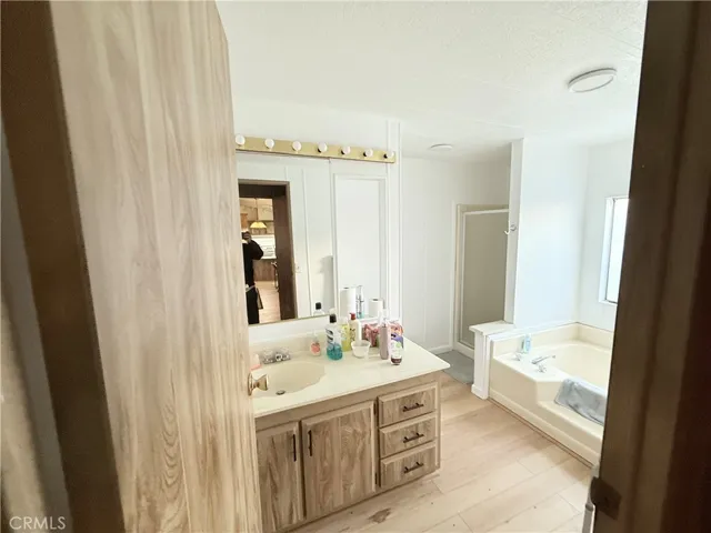 1456 Philadelphia 427, Ontario, California 91761