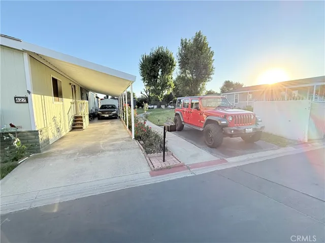 1456 Philadelphia 427, Ontario, California 91761