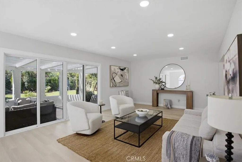 15852 Bryant Street, North Hills, California 91343 — photo 5