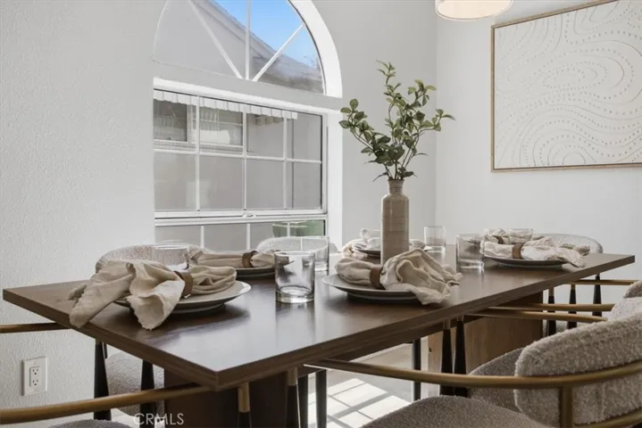 15852 Bryant Street, North Hills, California 91343