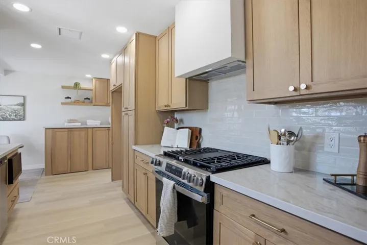 15852 Bryant Street, North Hills, California 91343