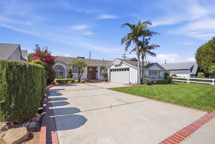 15852 Bryant Street, North Hills, California 91343