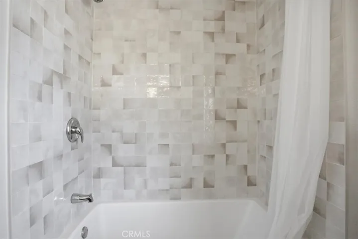 15852 Bryant Street, North Hills, California 91343
