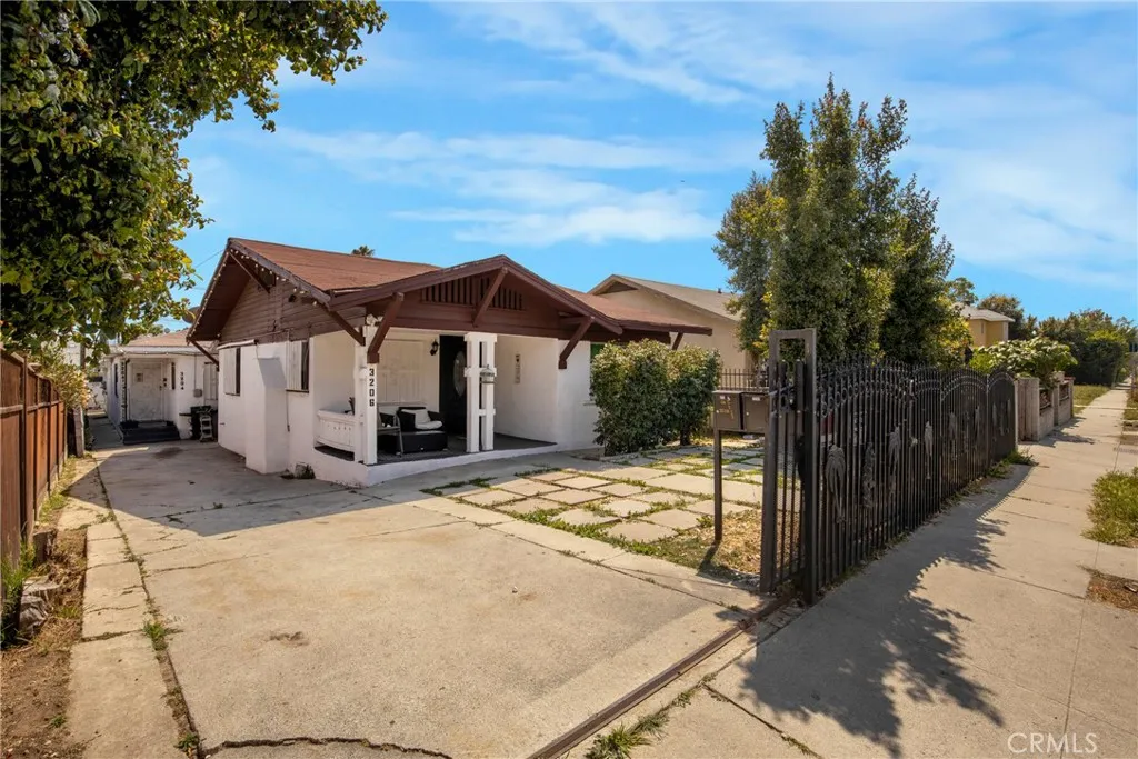 3204 W 27th, Los Angeles, California 90018 — photo 4