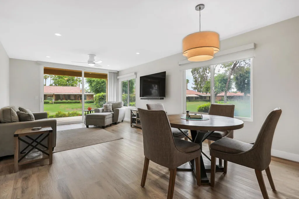 OPEN CONCEPT LIVING