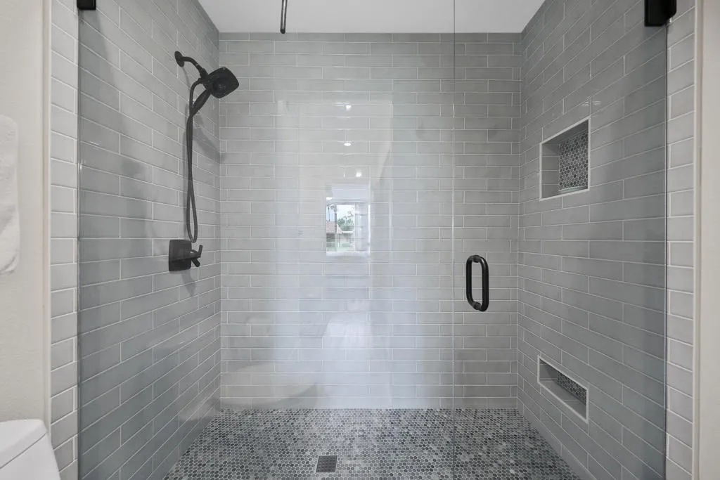 WALKIN SHOWER