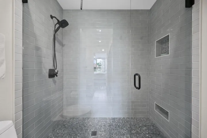 WALKIN SHOWER