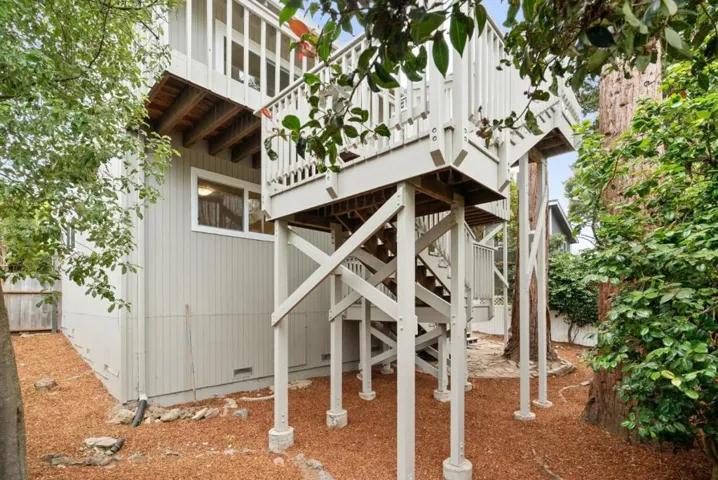 530 Clubhouse Drive, Aptos, California 95003