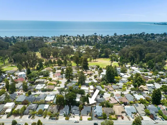 530 Clubhouse Drive, Aptos, California 95003