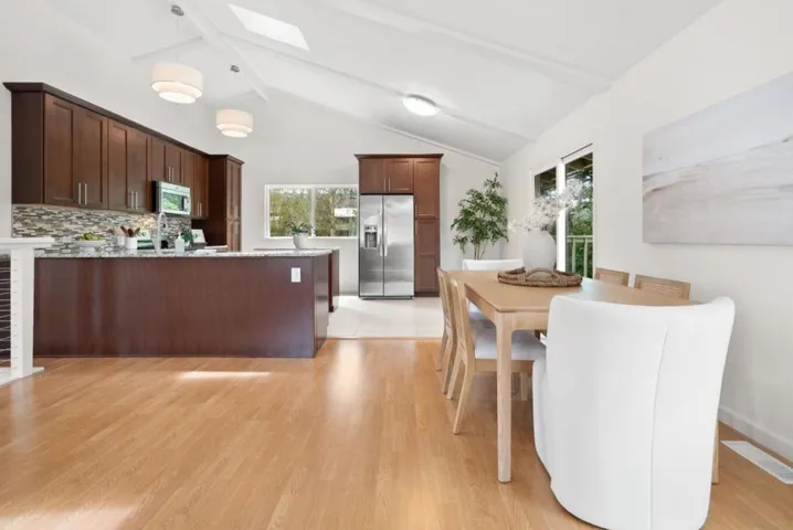 530 Clubhouse Drive, Aptos, California 95003