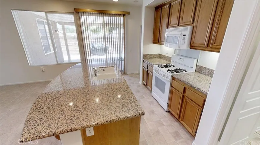 8240 Triplett, Hemet, California 92545