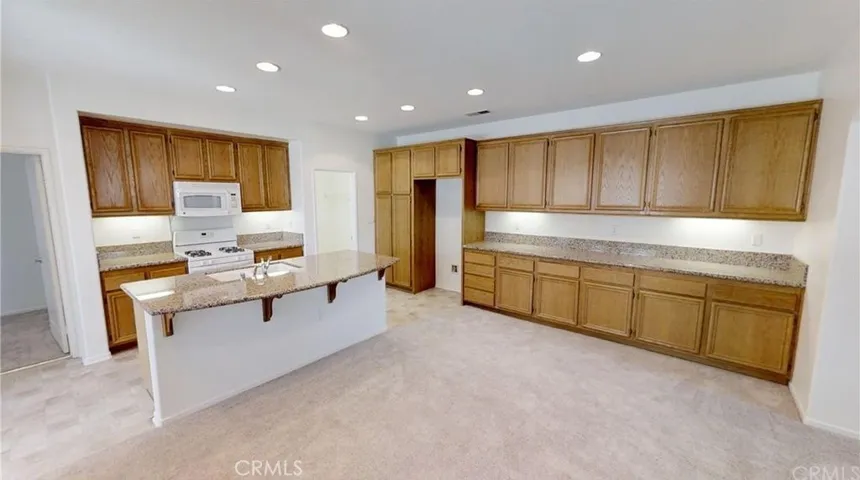 8240 Triplett, Hemet, California 92545