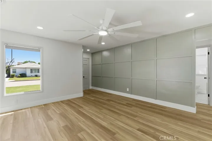 2715 Cedar, Bakersfield, California 93301