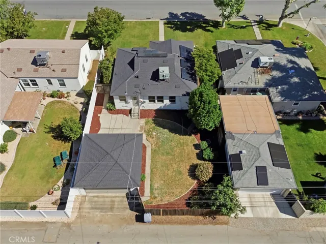 2715 Cedar, Bakersfield, California 93301