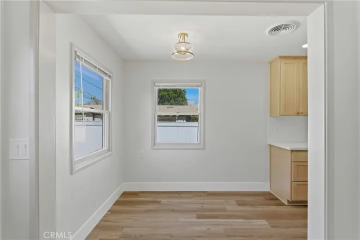 2715 Cedar, Bakersfield, California 93301