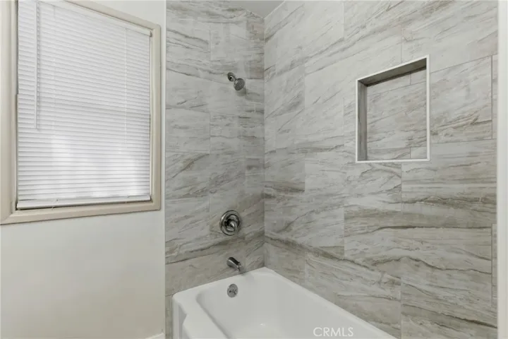 2715 Cedar, Bakersfield, California 93301