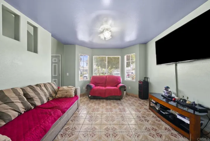 5542 Sun Lane, Bell Gardens, California 90201