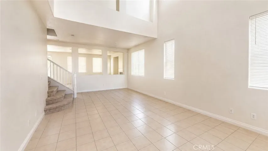 2324 E Newgrove, Lancaster, California 93535