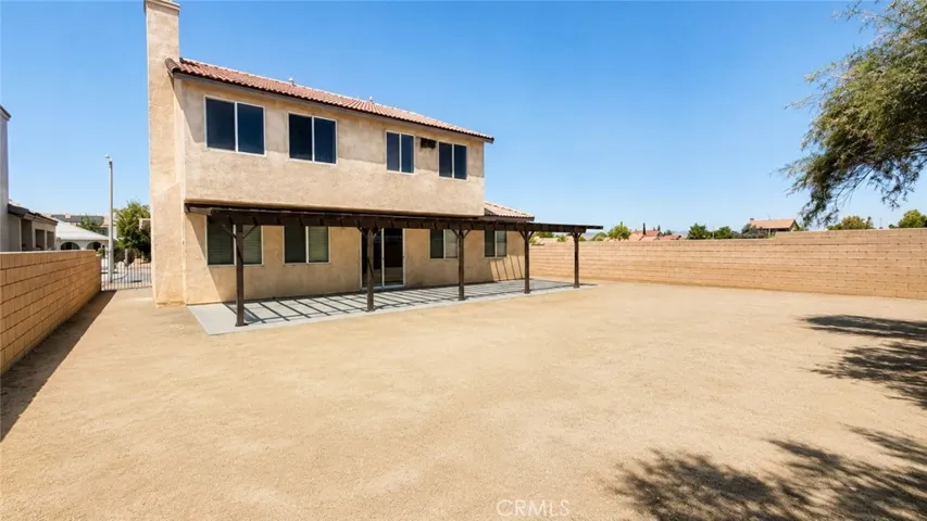 2324 E Newgrove, Lancaster, California 93535