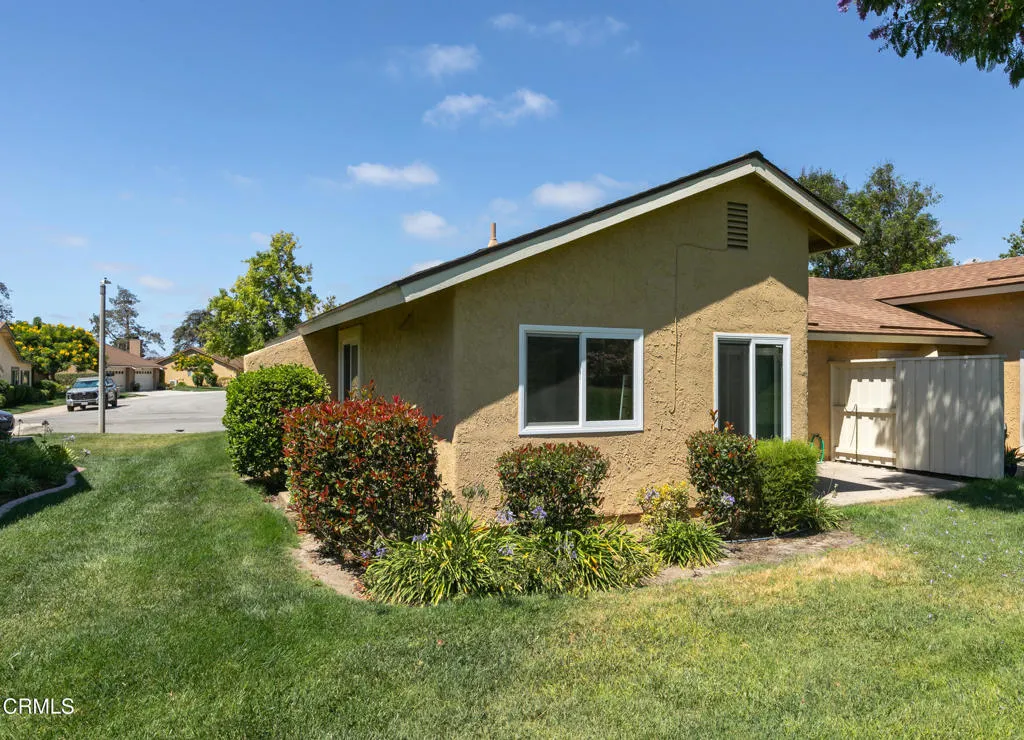 5 44159 Village 44 (Camarillo CA)