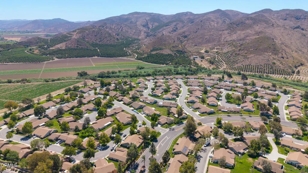 35 44159 Village 44 (Camarillo CA)